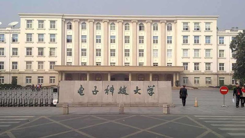 防水连接器材质揭秘：性能与选择的平衡