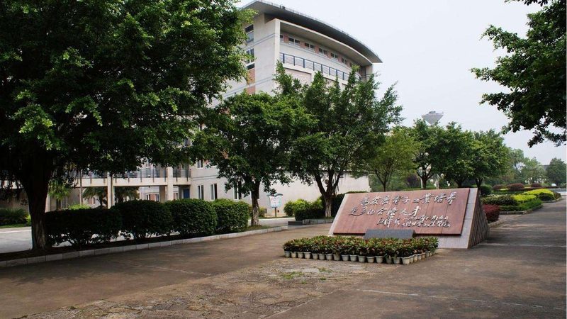 芯片价格波动背后的市场逻辑